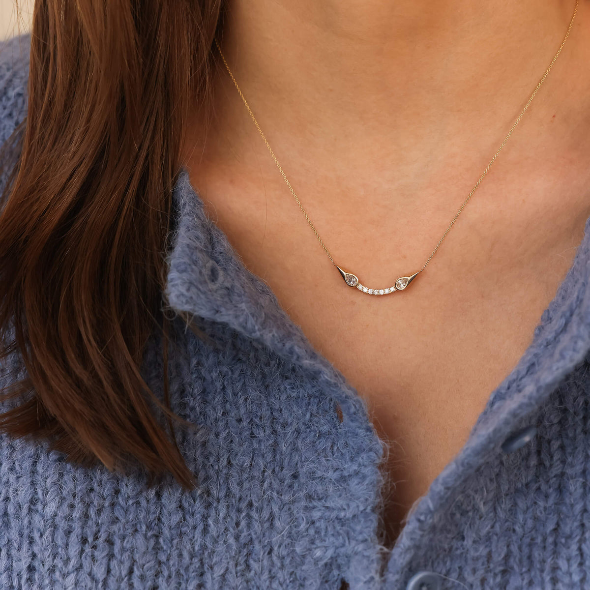 Taylor Elaine Curved Bar Necklace