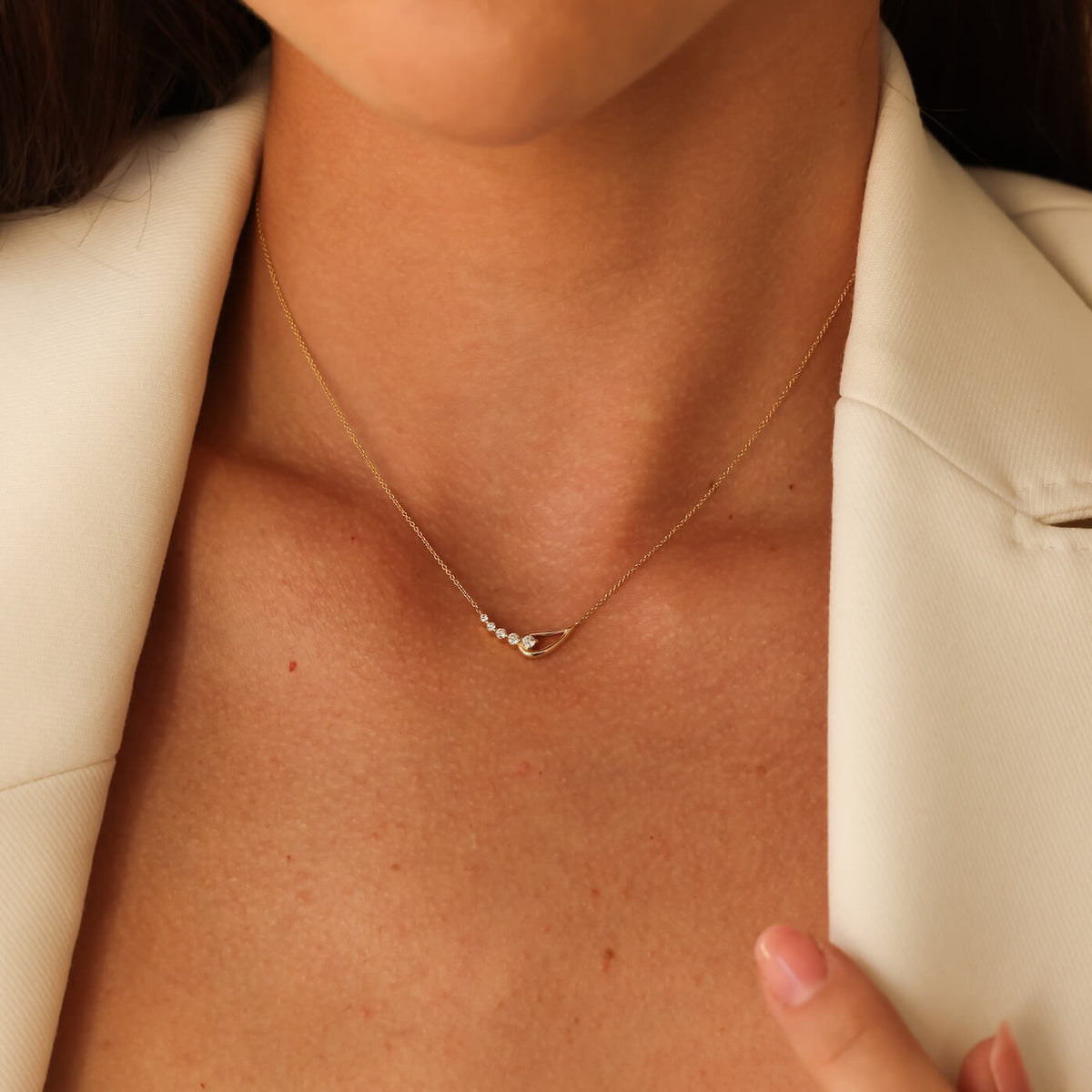 Vivian Lily Mini Interlocking Cascade Necklace