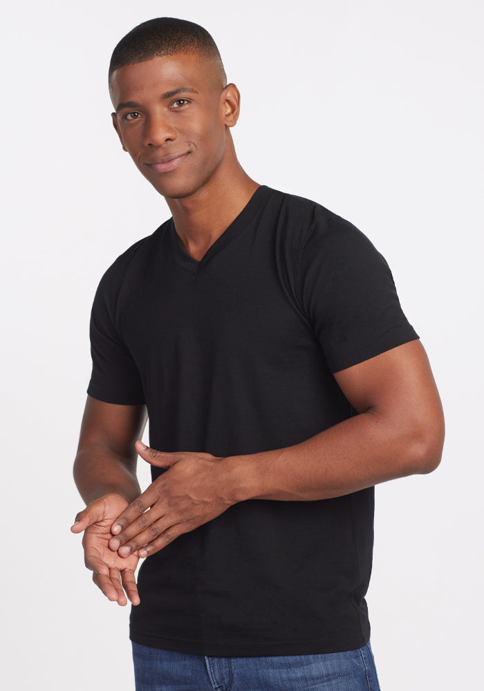 Ashton V Neck - Black