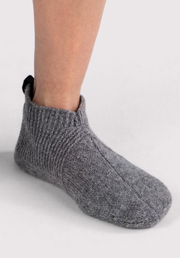 Womens Gripper Slippers - Gentle Grey