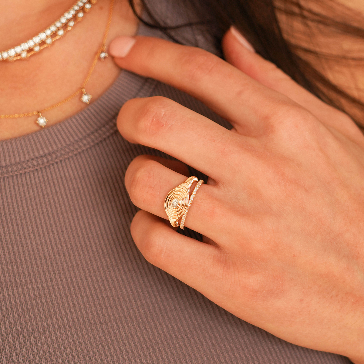 Nana Bernice Groove Signet Ring