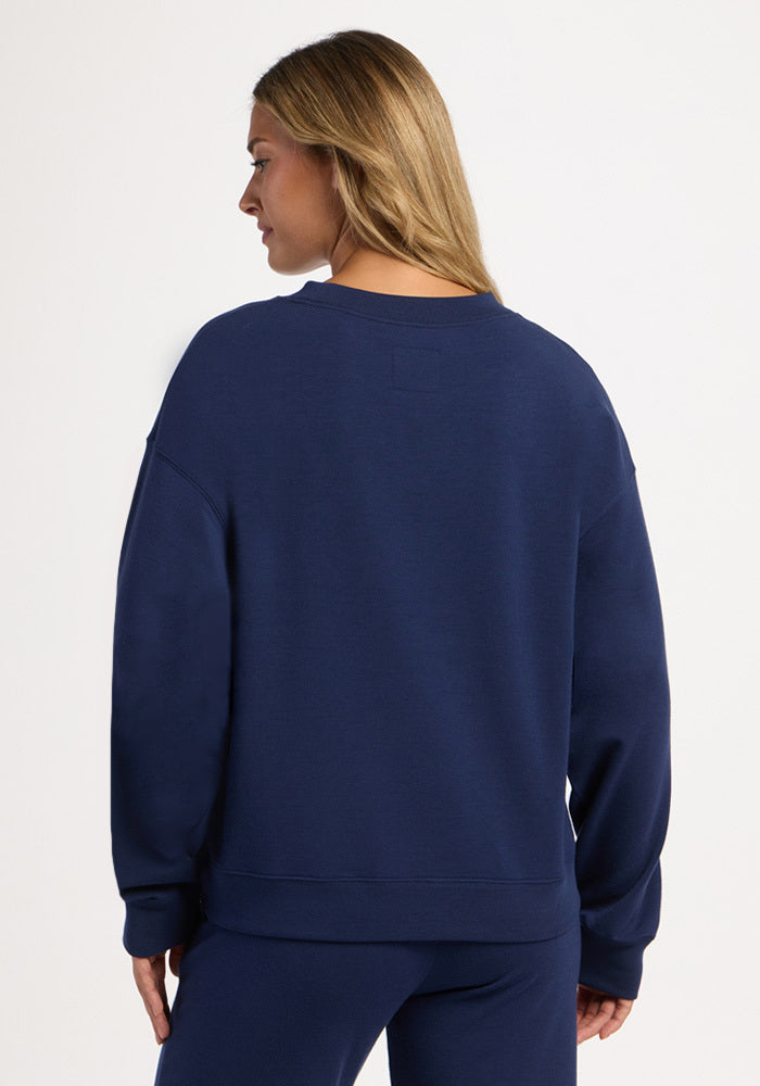 Molly Crewneck - Ocean Cavern
