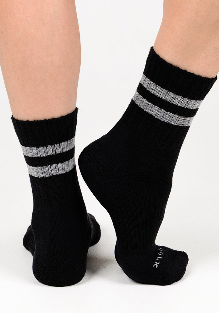 Womens Varsity Mini Crew Socks - Black Volt