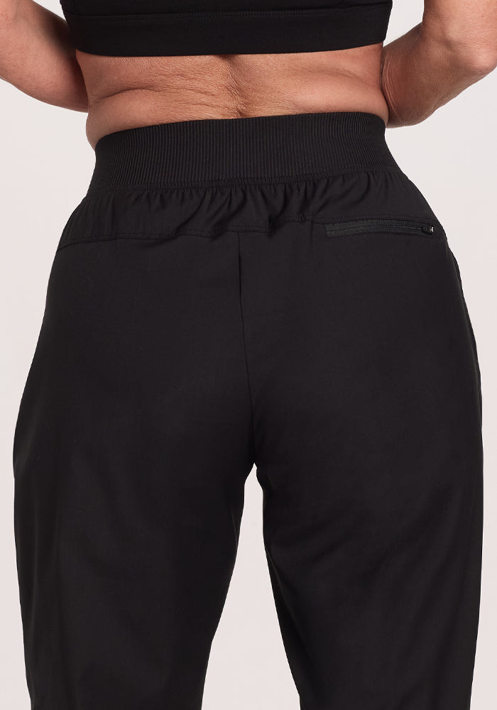 Palmer Petite Joggers - Black