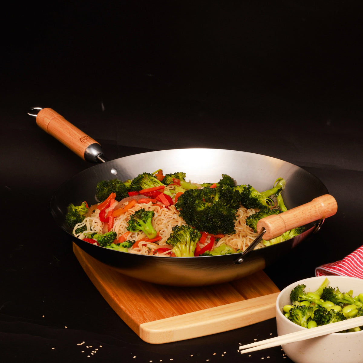 J20-1140 - Joyce Chen Uncoated Carbon Steel Round Bottom Wok with Birch Handles, 14"