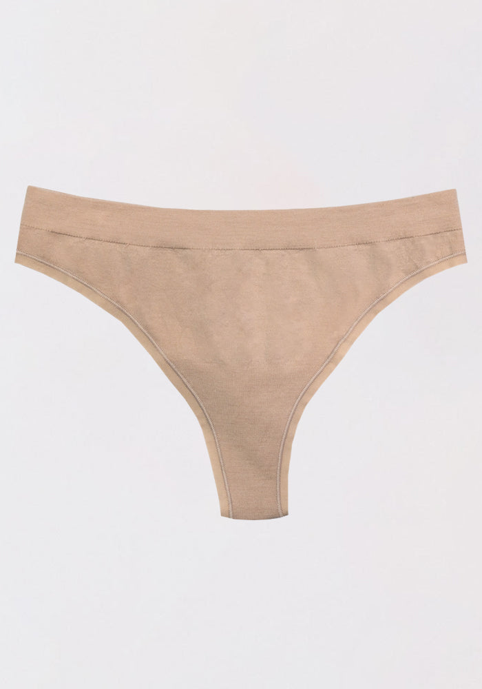 Farrah Thong