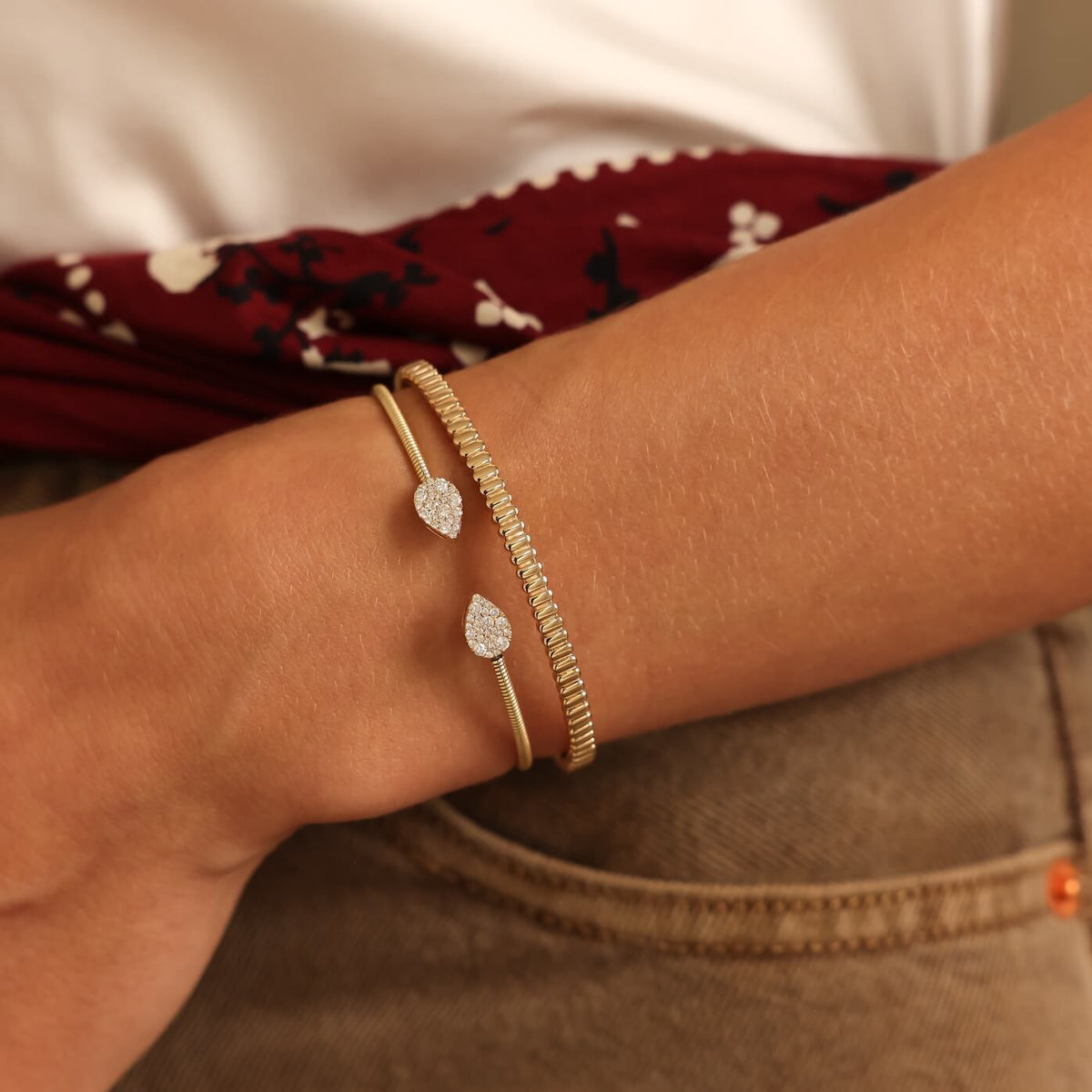 Melody Eden Gold Bar Cuff