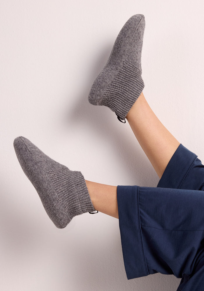 Womens Gripper Slippers - Gentle Grey