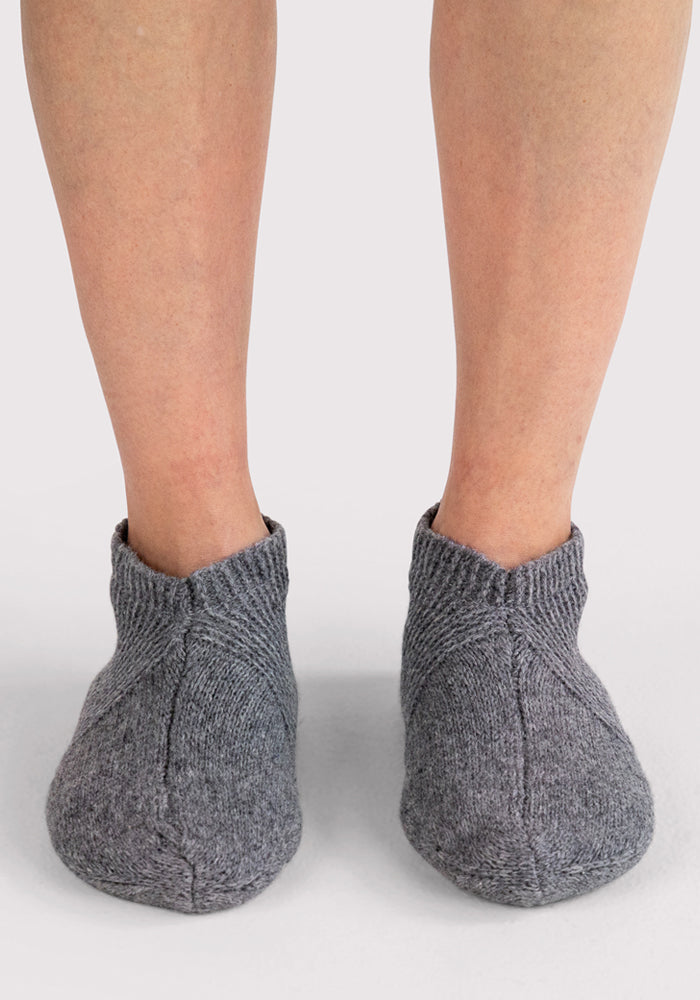 Womens Gripper Slippers - Gentle Grey
