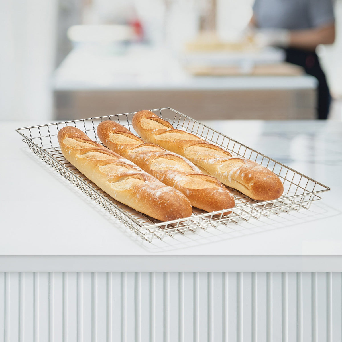 DB-2616 - Bagel / Pastry Basket, 26" x 16" x 2", Wire