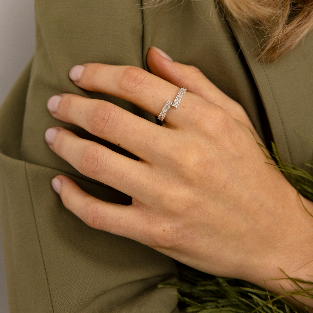 Sadie Pearl Split Baguette Ring