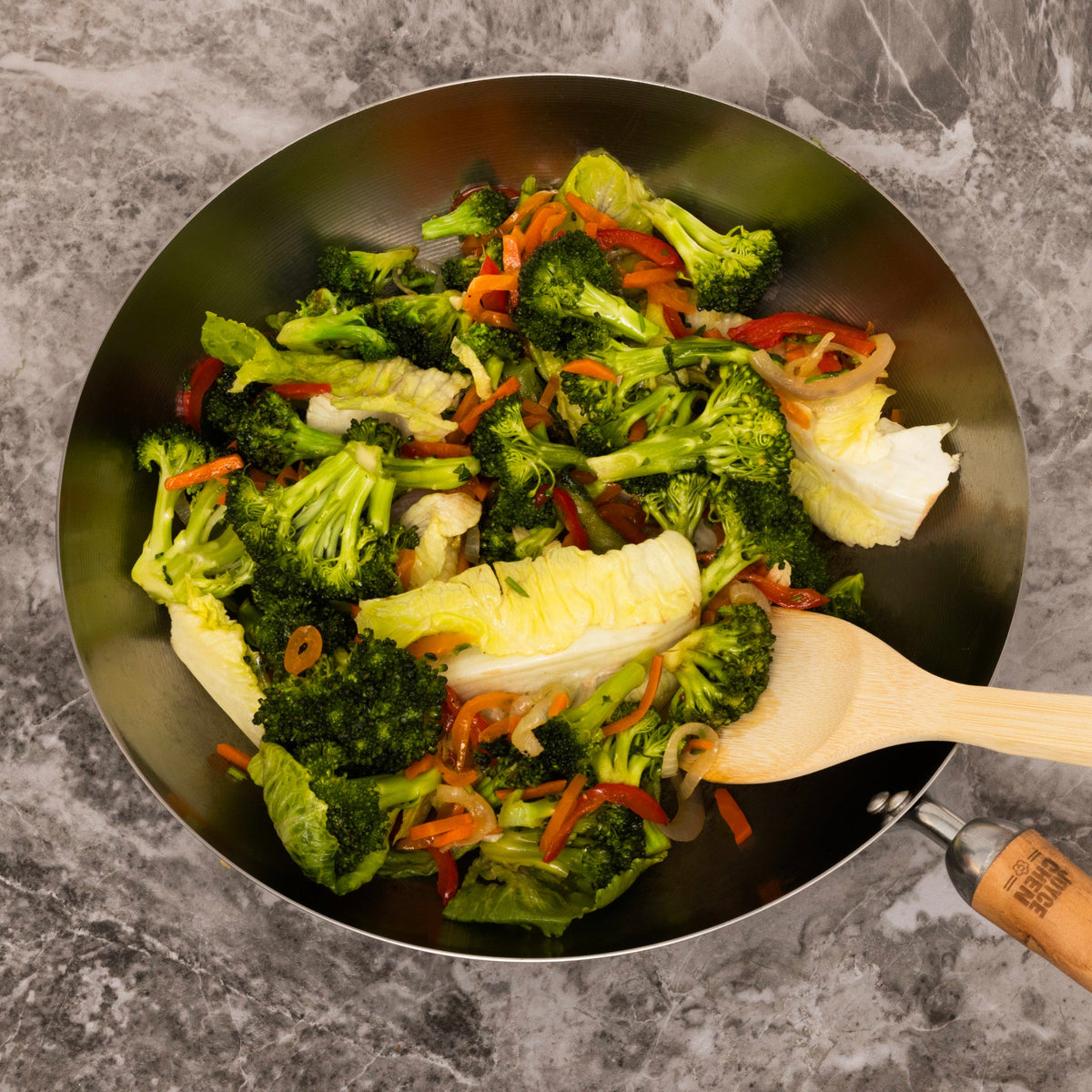 J21-9979 - Joyce Chen Uncoated Carbon Steel Stir Fry Pan with Birch Handle, 12"