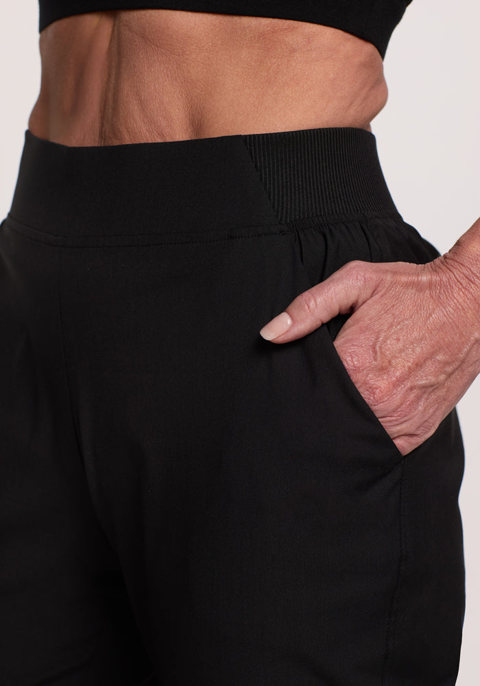 Palmer Petite Joggers - Black